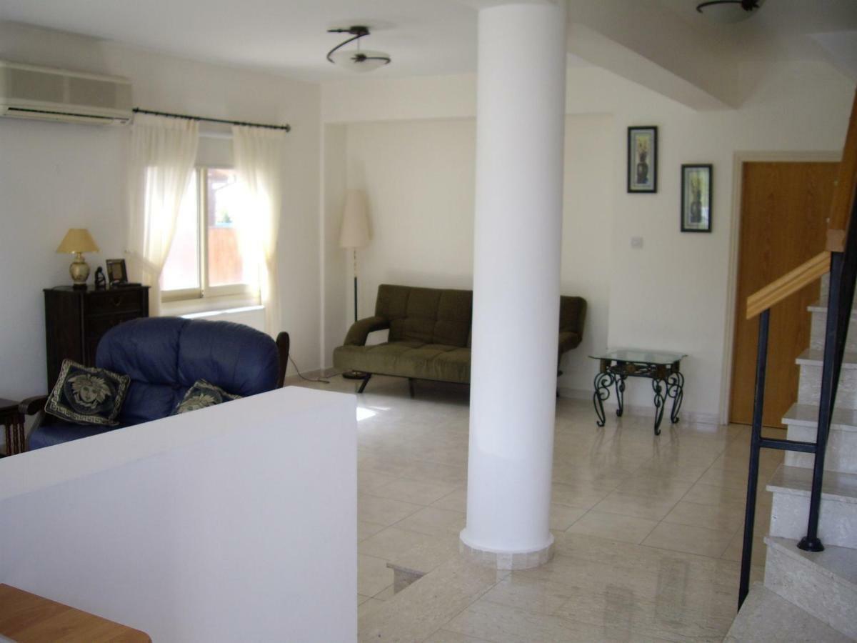 Frangipani Villa 파포스 외부 사진